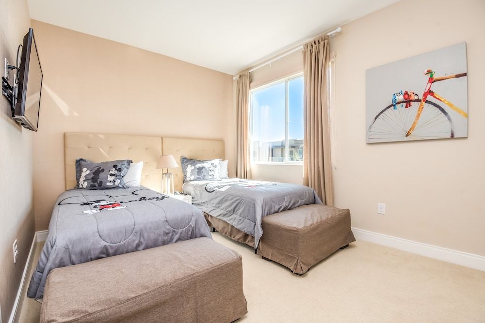 Magic Village Resort 4 Bdrm Townhome House (Magic Village Resort Property 2 Mins ) 7