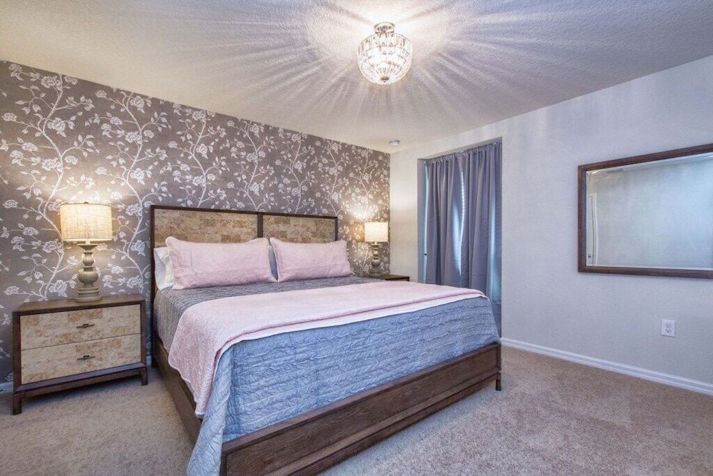 undefined Windsor-4 Bed W/splashpool-3812ww 4 Bedroom Townhouse by Redawning 7