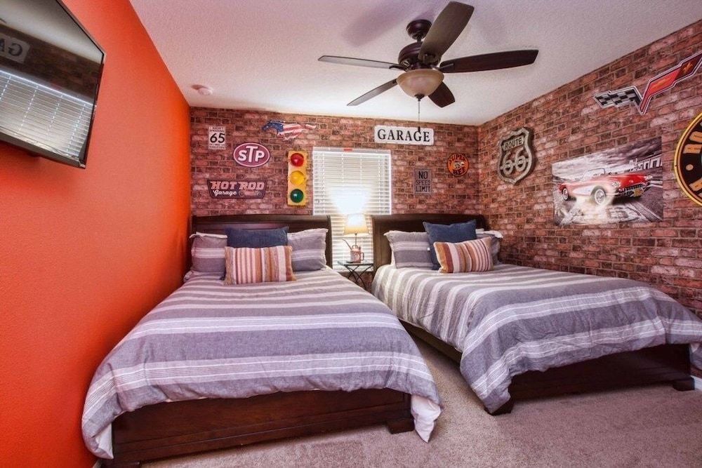 undefined Paradise Palms- 4 Bed Townhome W/splashpool-3250pp 4 Bedroom Townhouse by RedAwning 4