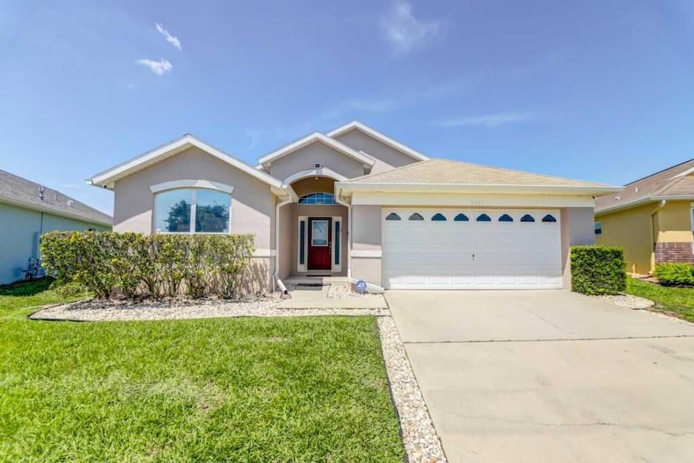 undefined Lou's Indian Creek 4 Bedroom Home by Redawning