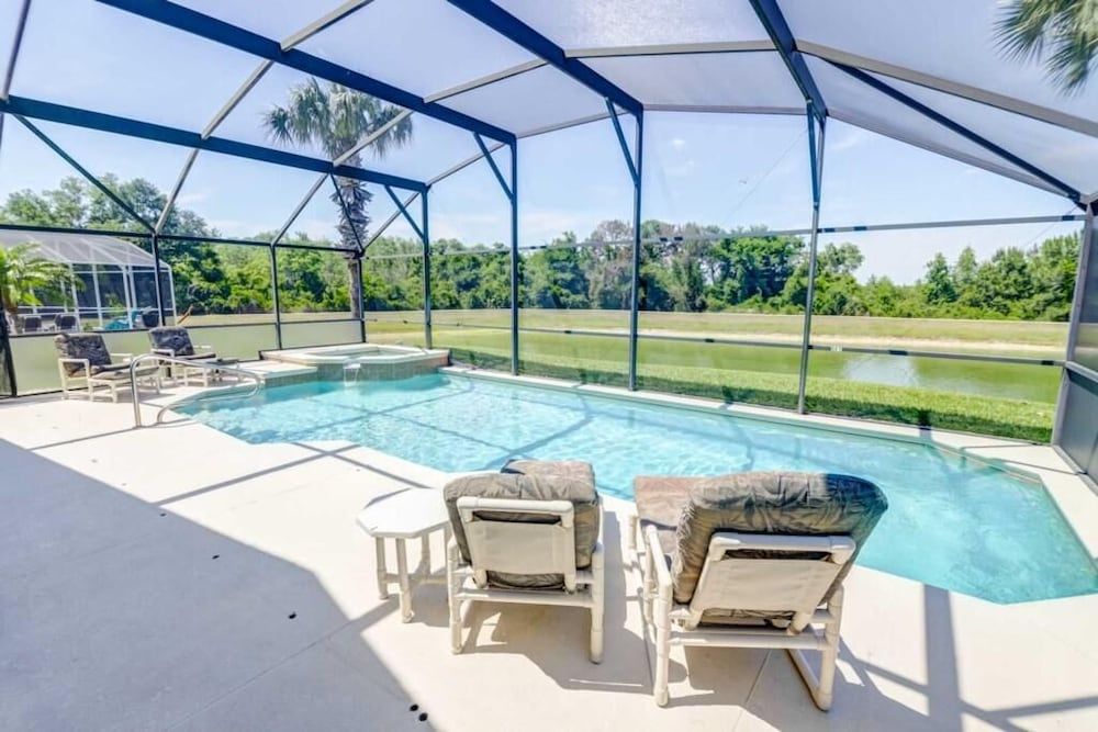 undefined Lou's Indian Creek 4 Bedroom Home by Redawning 3