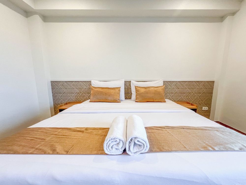 Inspire House Hotel Superior Double Room 9