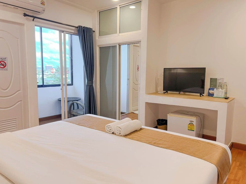 Inspire House Hotel Premium Double Room 14