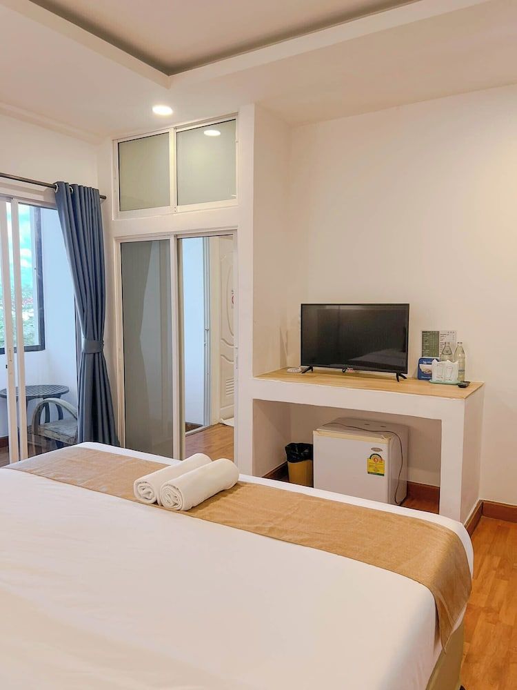 Inspire House Hotel Premium Double Room 13