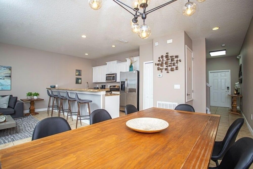 Townhome W/spashpool In Paradise Palms 3215pp 4 Bedroom Townhouse by Redawning Townhome, 4 Bedrooms 22