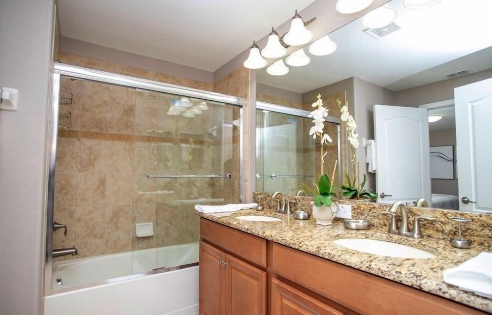 Townhome W/spashpool In Paradise Palms 3215pp 4 Bedroom Townhouse by Redawning Townhome, 4 Bedrooms 29