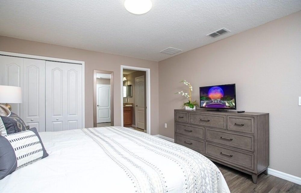 Townhome W/spashpool In Paradise Palms 3215pp 4 Bedroom Townhouse by Redawning Townhome, 4 Bedrooms 9