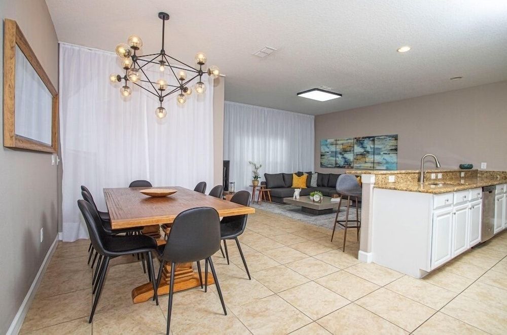 Townhome W/spashpool In Paradise Palms 3215pp 4 Bedroom Townhouse by Redawning Townhome, 4 Bedrooms 17