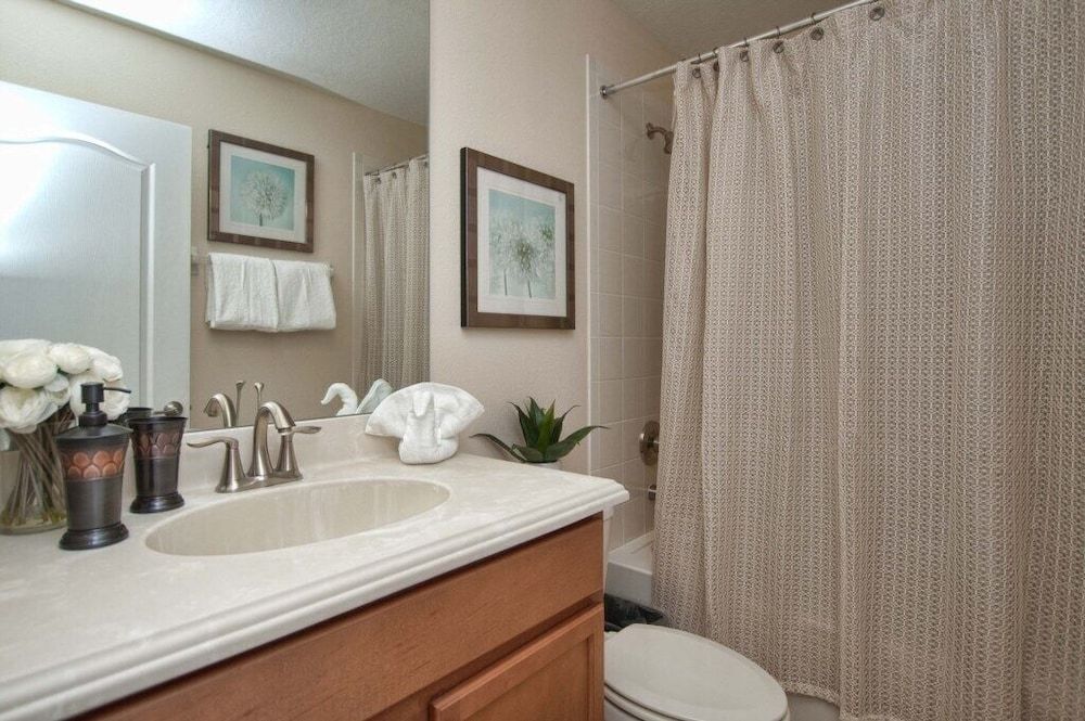 Paradise Palms- 6 Bedroom Pool -3150PP Home by RedAwning House, 6 Bedrooms 26