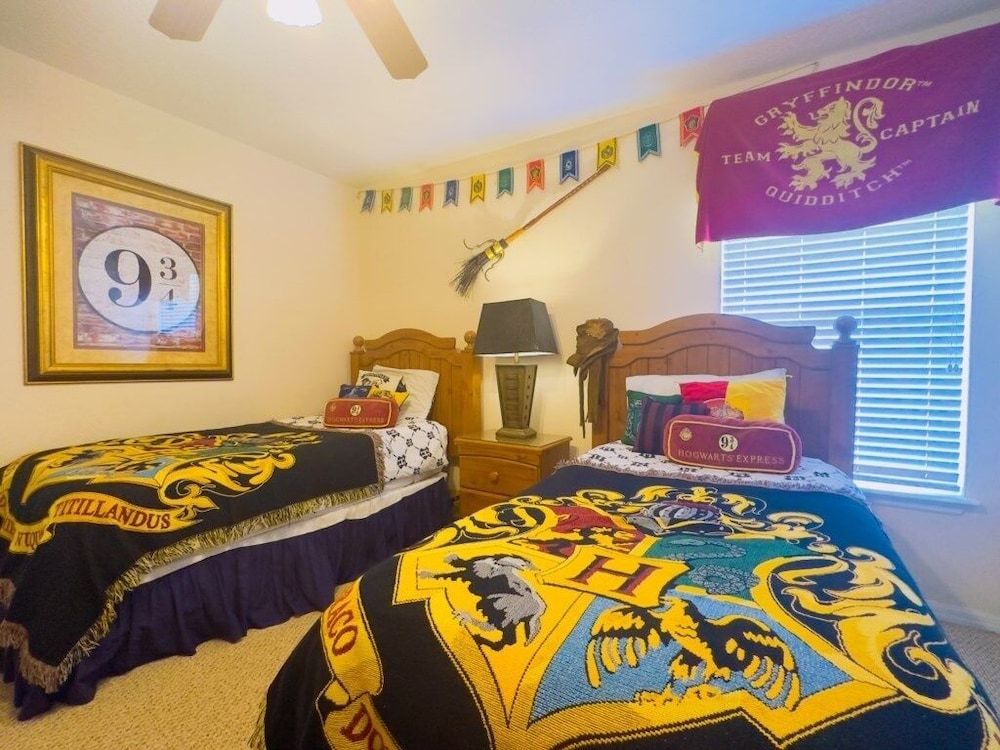 undefined Luxurious 7 Bed Home With Private Pool 8013 Ac 7 Bedroom Home by Redawning 2