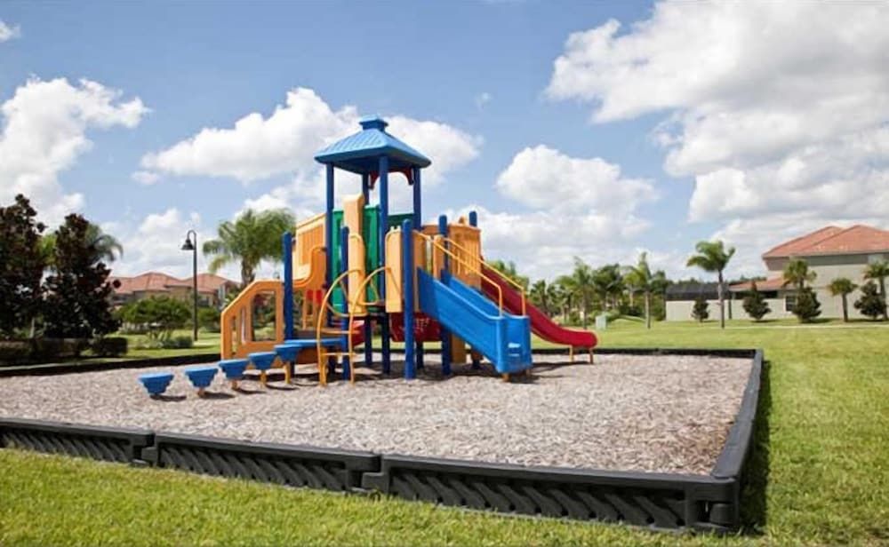 Townhome W/splashpool In Paradise Palms 3621pp 4 Bedroom Townhouse by Redawning Townhome, 4 Bedrooms 29