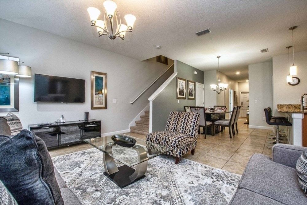 Storey Lake- 5 Bedroom Townhome w/ Pool- 1600ST Townhouse by RedAwning Townhome, 5 Bedrooms 15