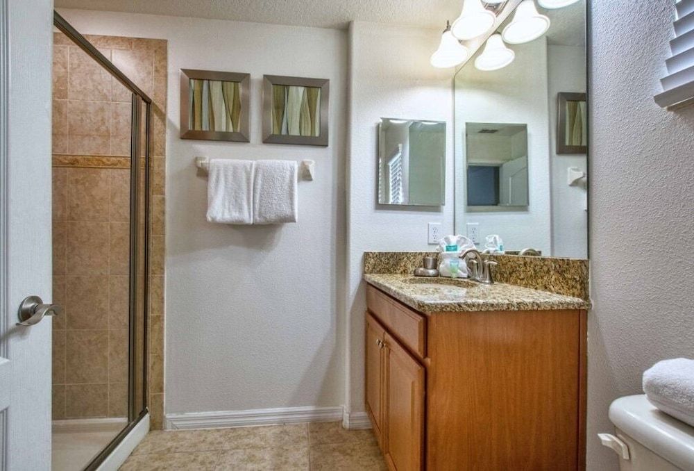 Storey Lake- 5 Bedroom Townhome w/ Pool- 1600ST Townhouse by RedAwning Townhome, 5 Bedrooms 20