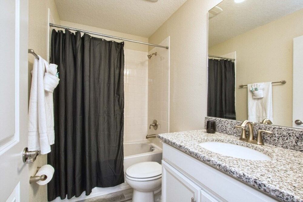 Storey Lake- 6 Bedroom Pool -1662ST Home by RedAwning House, 6 Bedrooms 16