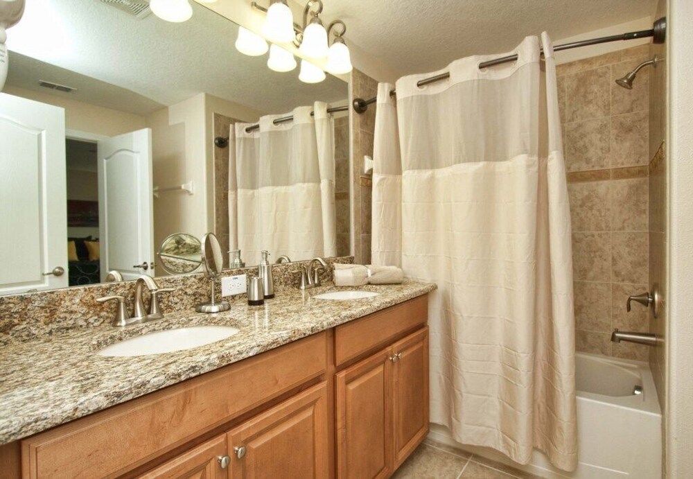 Townhome W/splashpool In Paradise Palms 3080pp 4 Bedroom Townhouse by RedAwning Townhome, 4 Bedrooms 10