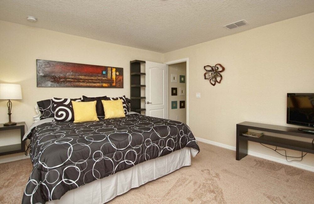 Townhome W/splashpool In Paradise Palms 3080pp 4 Bedroom Townhouse by RedAwning Townhome, 4 Bedrooms 4