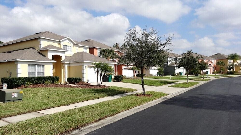 undefined 5 Beds With Private Pool Near Disney Parks 4703 5 Bedroom Home by RedAwning 5