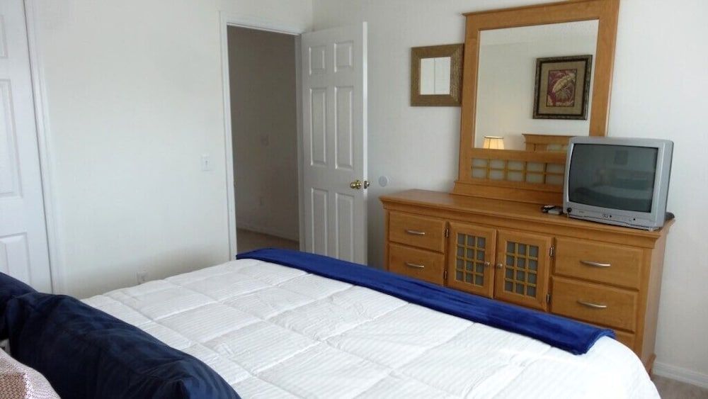 5 Beds With Private Pool Near Disney Parks 4703 5 Bedroom Home by RedAwning House, 5 Bedrooms 12