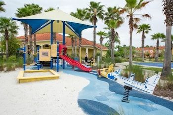 5 Beds With Private Pool Near Disney Parks 4703 5 Bedroom Home by RedAwning House, 5 Bedrooms 32