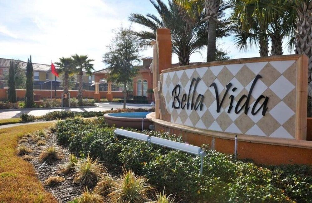 undefined Spacious At The Bellavida Resort 220 6 Bedroom Home by RedAwning 3