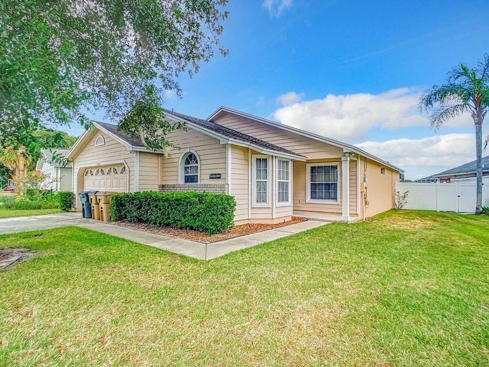 undefined Peaceful Indian Ridge Oaks 4 Bedroom Home by Redawning