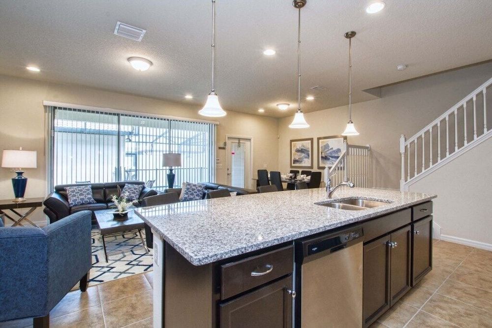 undefined Windsor-5 Bed W/splashpool-3811ww 5 Bedroom Townhouse by RedAwning 3