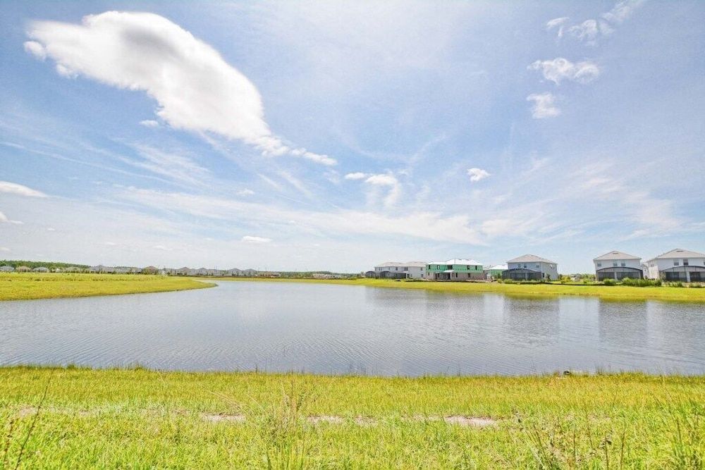 Storey Lake-5 Bedroom W/Splashpool-1617S Townhouse by RedAwning Townhome, 5 Bedrooms 12