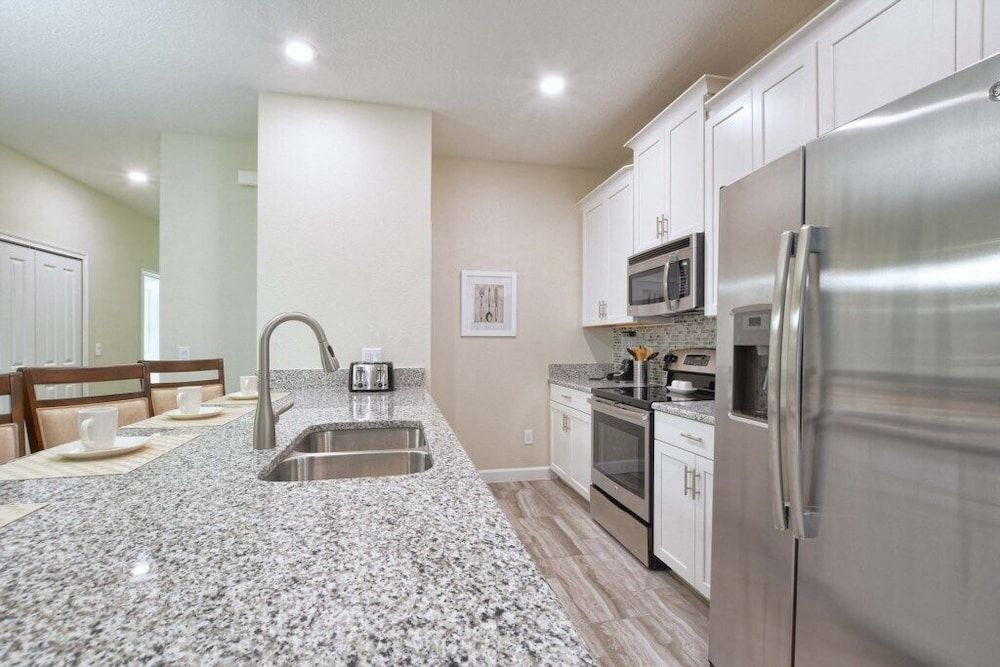 undefined Storey Lake-5 Bedroom W/Splashpool-1617S Townhouse by RedAwning 8