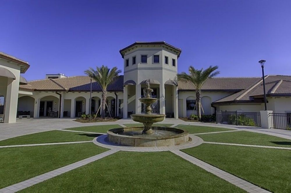 undefined H2u - Evangeline - Cg1427 8 Bedroom Home by Redawning 3