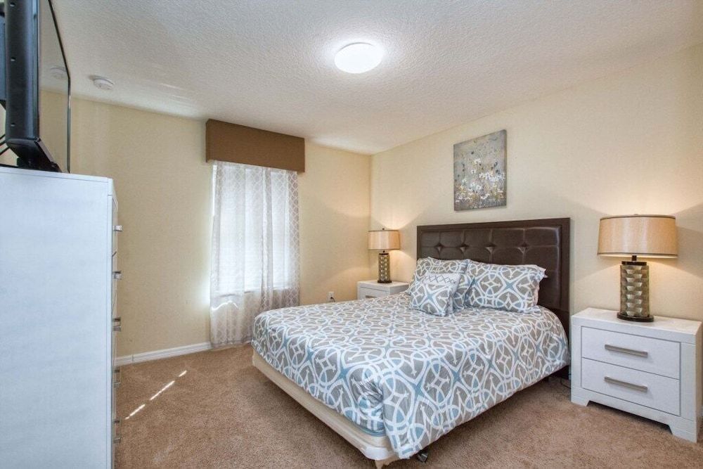 Paradise Palms-4 Bed Townhome W/splashpool-3032pp 4 Bedroom Townhouse by RedAwning Townhome, 4 Bedrooms 5