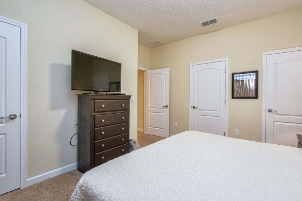 Paradise Palms-4 Bed Townhome W/splashpool-3032pp 4 Bedroom Townhouse by RedAwning Townhome, 4 Bedrooms 2