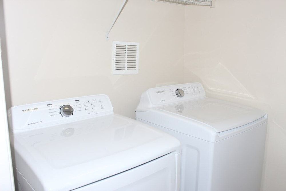 Tv706or 3 Bedroom Townhouse by Redawning Townhome, 3 Bedrooms 9