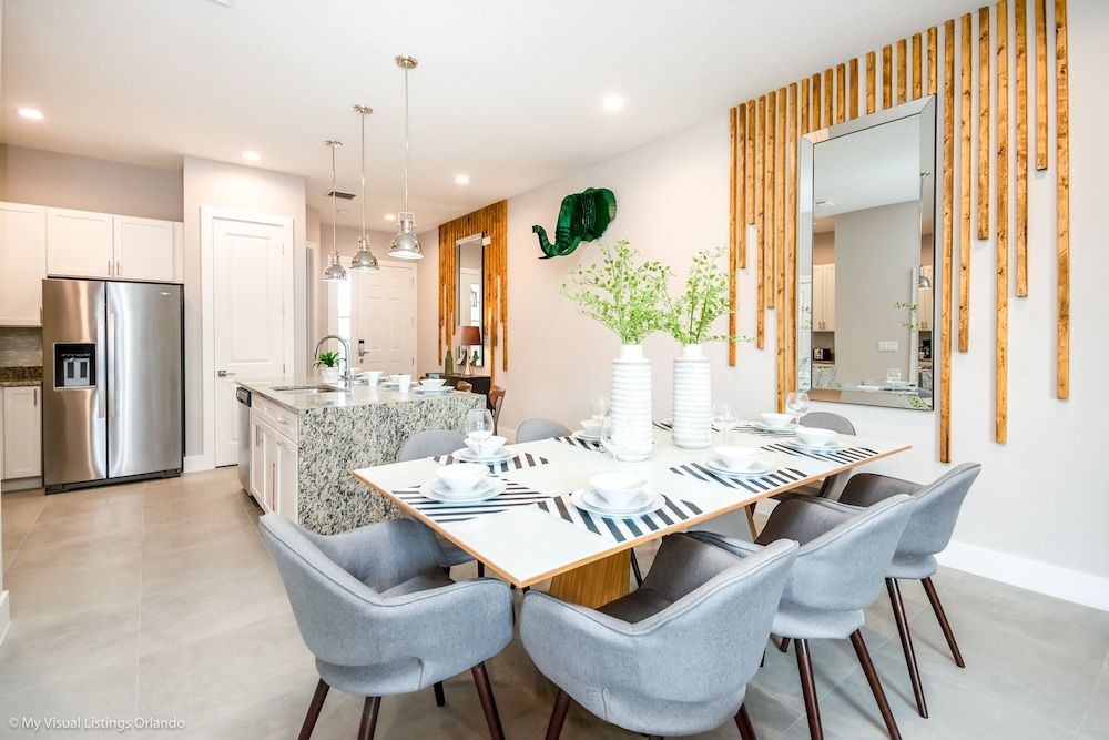 undefined Upscale Townhome W/pool Access! 5 mi. to Disney! 7