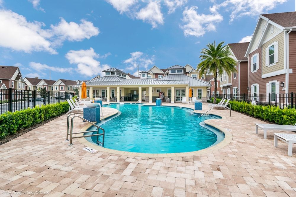 undefined Upscale Townhome W/pool Access! 5 mi. to Disney! 3