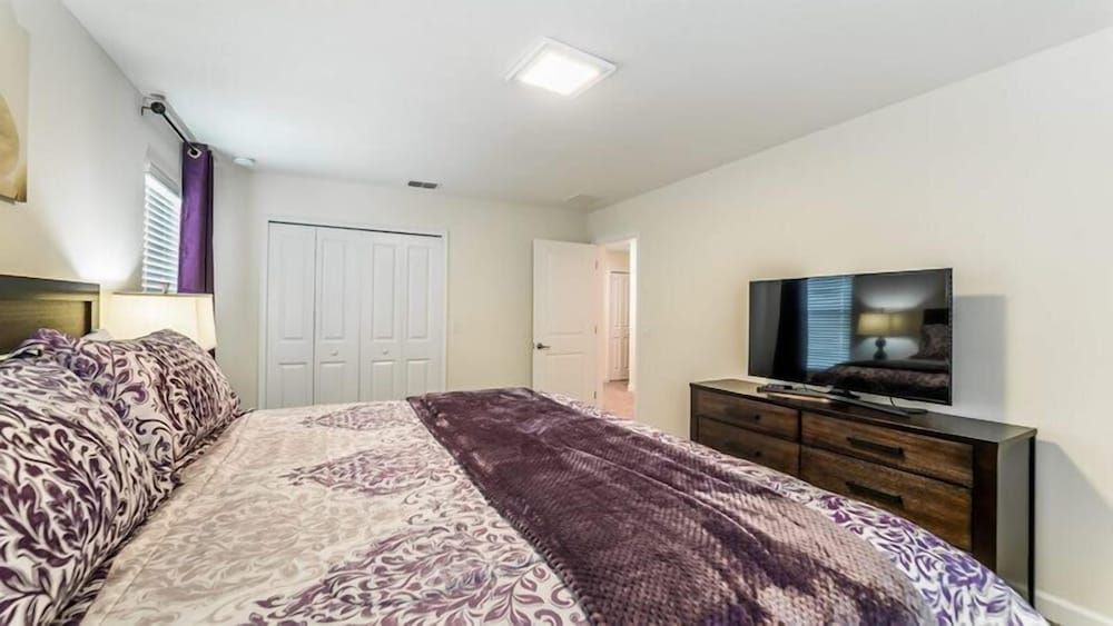 4706 Sleepy Hollow Drive Villa (Multiple Bedrooms) 7