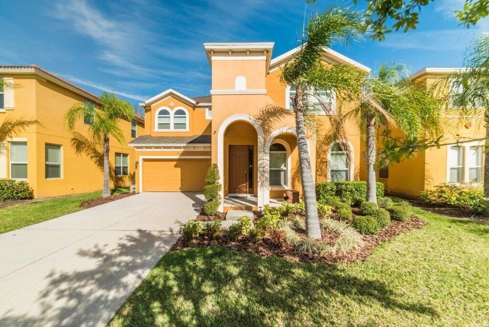 undefined 241 Las Fuentes Drive 6 Bedroom Home by RedAwning