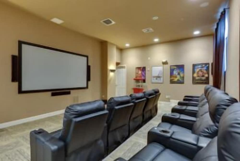 undefined 241 Las Fuentes Drive 6 Bedroom Home by RedAwning 6