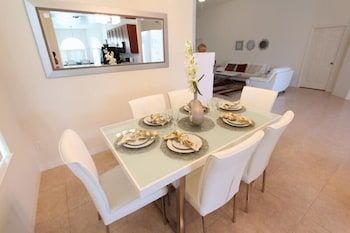 undefined 929 Emerald Green Court Pool ! 4 Bedroom Home by RedAwning 7