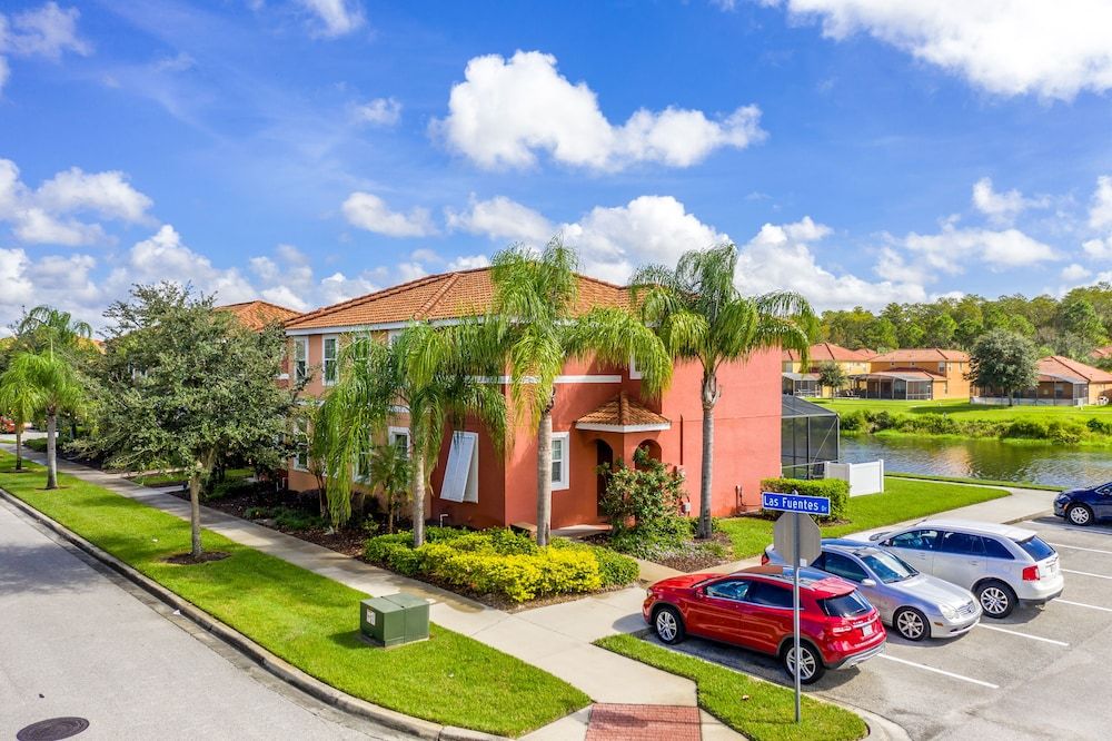 undefined Fantastic 4br 3ba with Pvt Pool with Lake view near to Disney 5