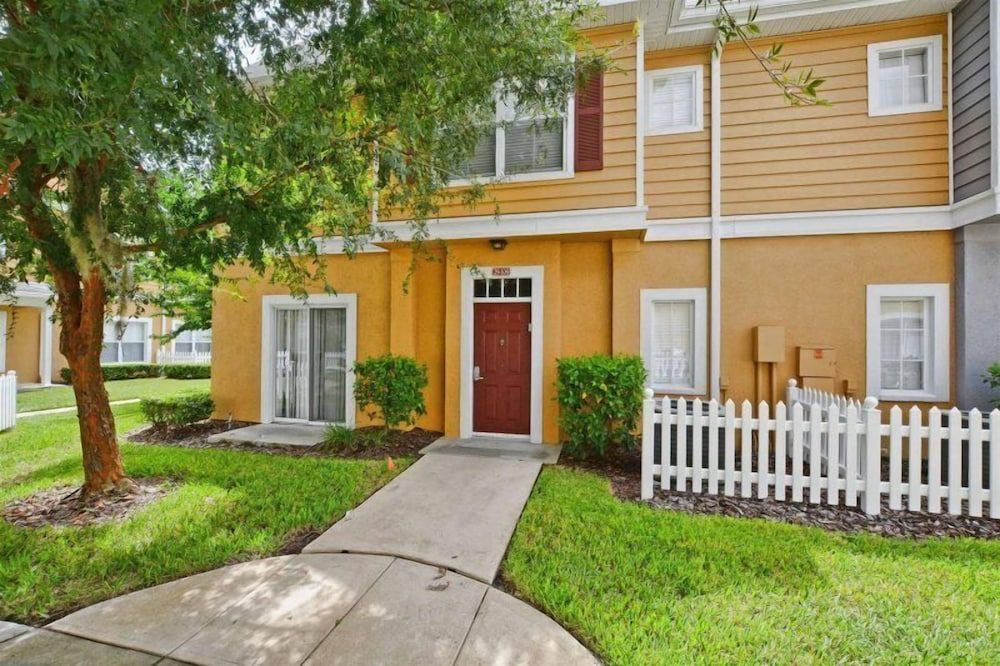 undefined Great location 4Bed 3bth Townhouse with kids themed room 2