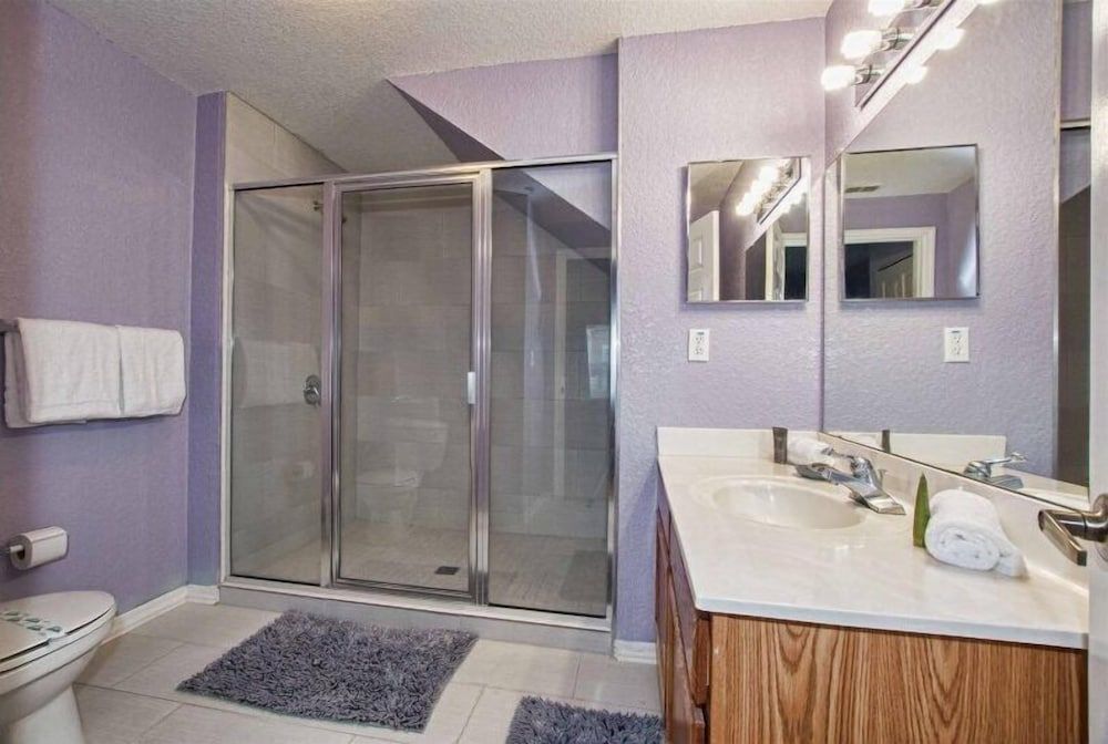 Great location 4Bed 3bth Townhouse with kids themed room Townhome, 4 Bedrooms, Non Smoking, Kitchen 32