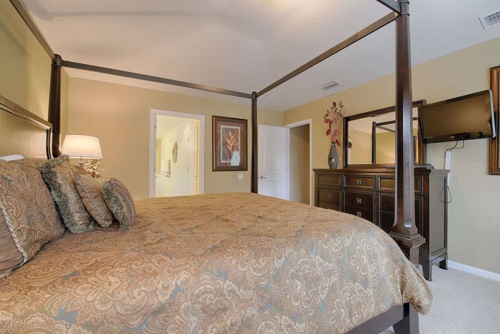 Windsor Hills by PRP House (2540 Windsor Hills)