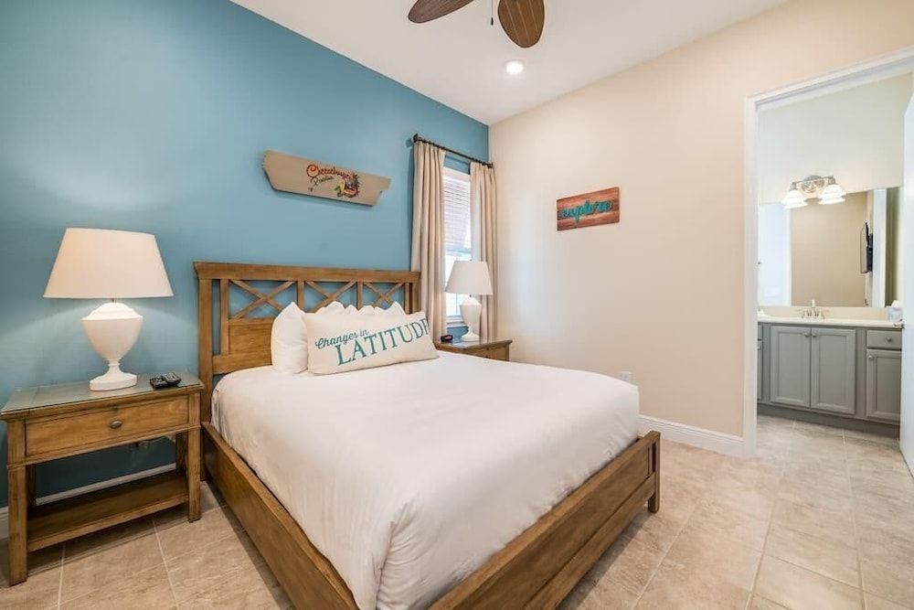 undefined Midnight Sunset at Margaritaville Resort 7