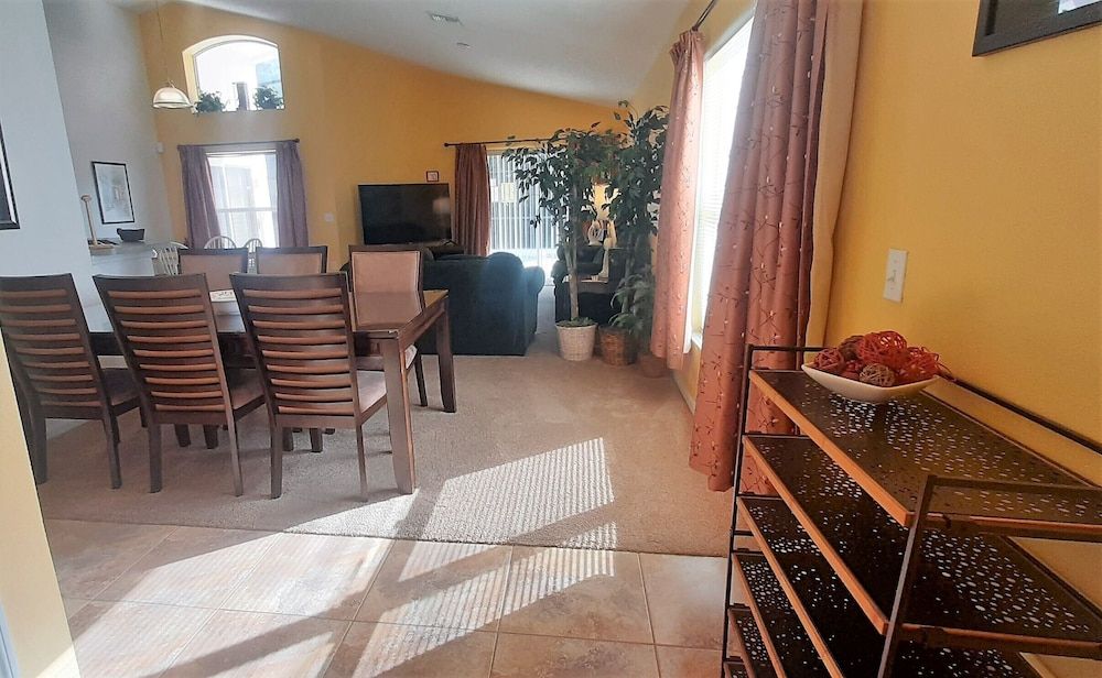 Private Pool Home-popular Resort Near Disney! House (Private Pool Home-Popular Resort near) 16