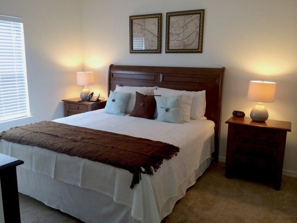 Apartment, Multiple Beds (*Nov Special* at Lucaya 4 Bed 3 Baths)