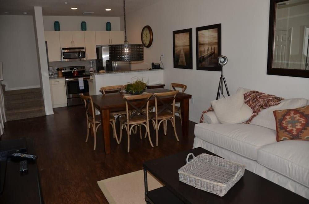 undefined Lucaya Village Resort - 3 Beds and 2 Baths. ID: 57417 6