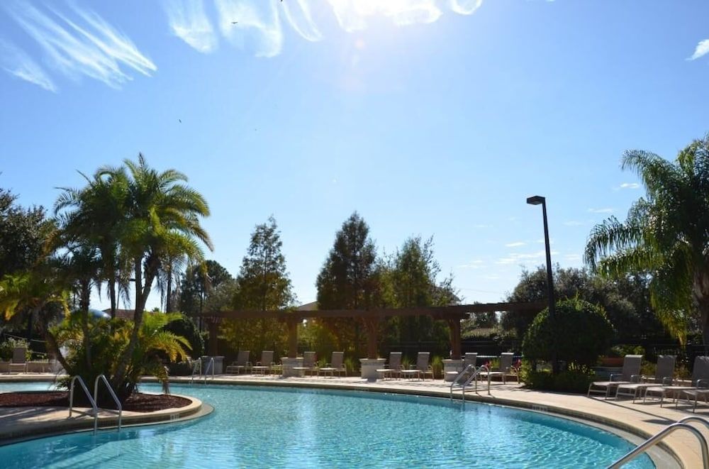 undefined Lucaya Village Resort - 3 Beds and 2 Baths. ID: 57417 9