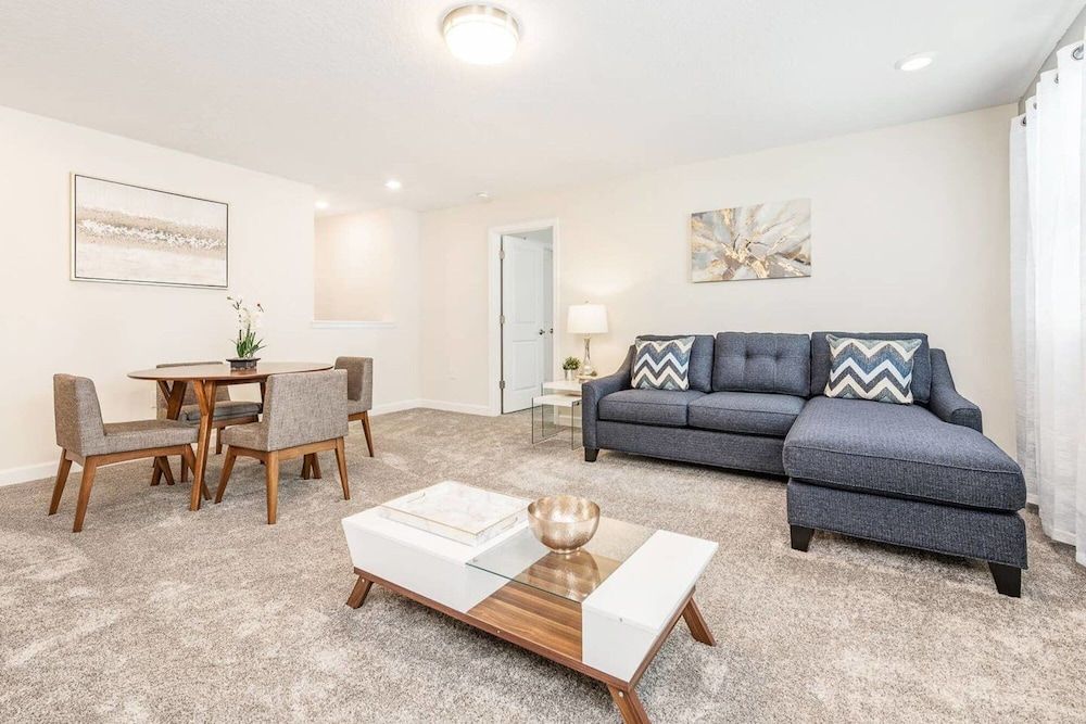 undefined Beautiful Home With Game Room 2