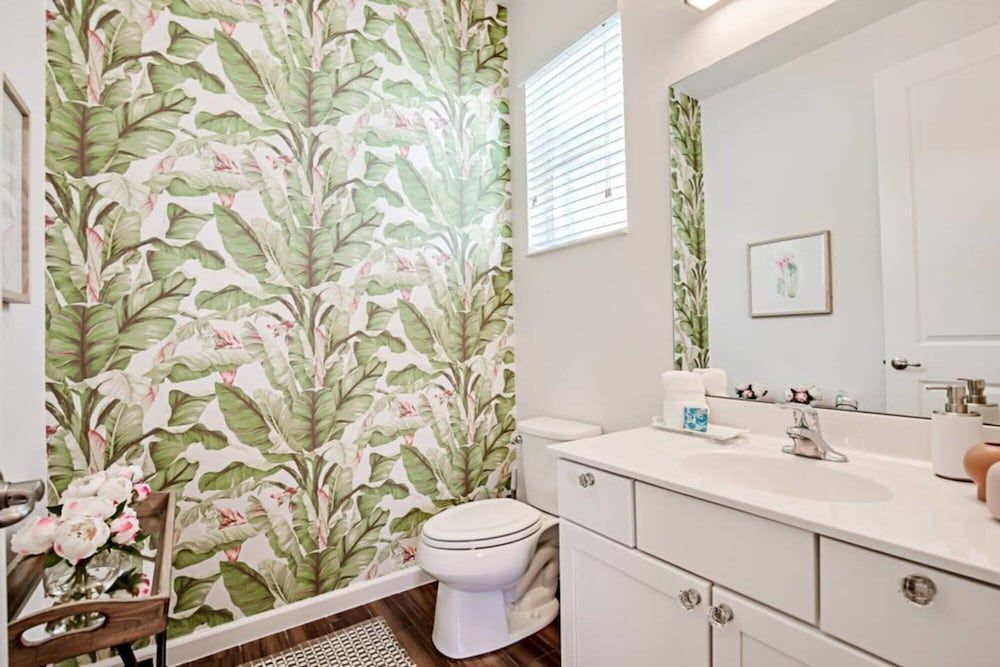 undefined Comfortable and Modern Home With Private Pool Near Disney 5