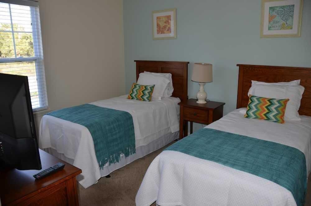 undefined Lucaya 4 Bedrooms 3 Baths Townhome With Central Kitchen 10